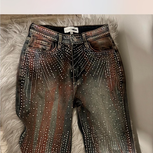 Sparkling Rhinestone Jeans - Picture 2 of 3